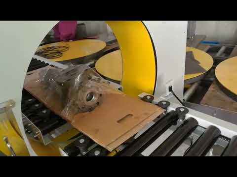 Horizontal stretch film wrapping machine