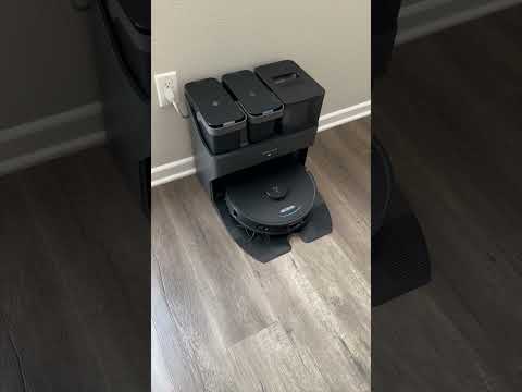 I finally bought an all in one robot vacuum &amp; mop! Roborock S7 MaxV Ultra #shorts