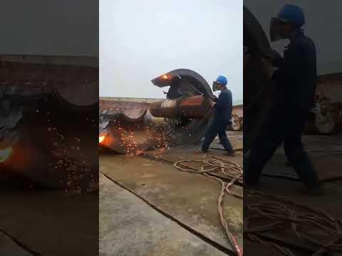 Gas welding cutting roller shaft process - amazing video and satisfactory #shorts