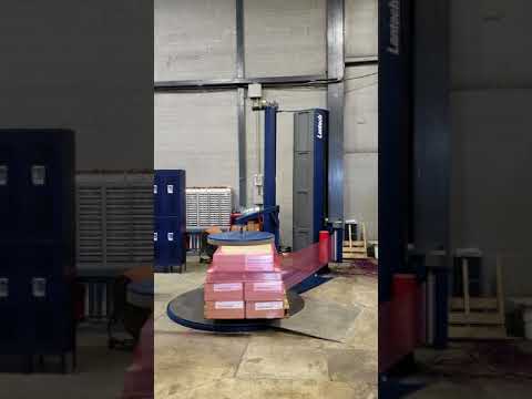 Lantech Q300 Pallet Stretch Wrapper Machine