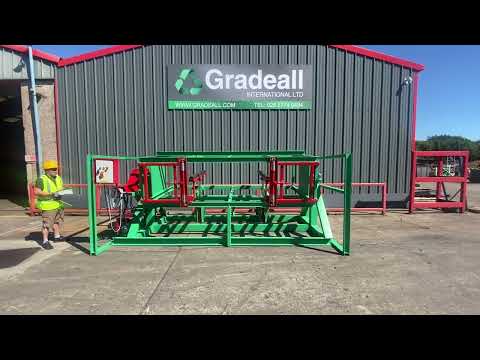 Gradeall Pallet Inverter - Pallet Flipping Machine