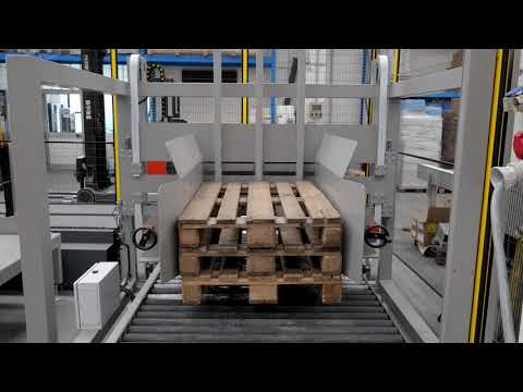 PALLETIZING ISLAND with double robotic palletizer, automatic pallet dispenser and stretch wrapper