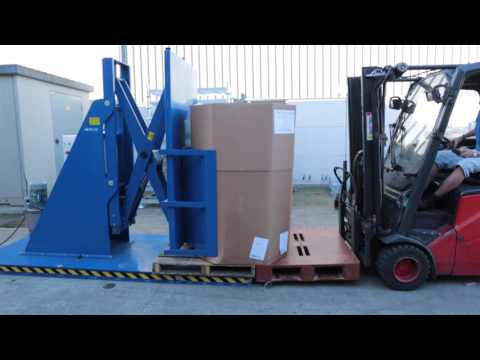 Stationary Pallet Changer - Transferring Octabins