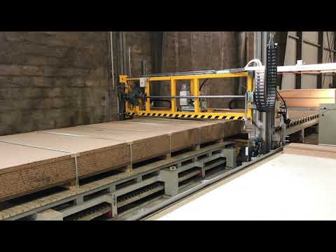 Emesis-Orgapack: Participle Board and MDF Strapping Line with Automatic Runner Feeder