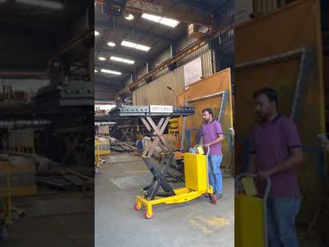 Scissor Lift - Material Handling Equipment Factory Use 1