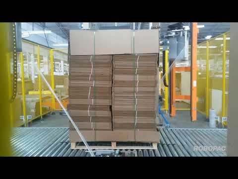 Helix 4/2 Automatic Stretch Wrapper wrapping corrugated boxes