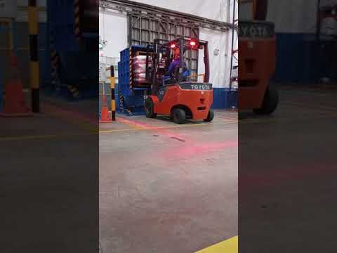 Pallet inverter / load inverter