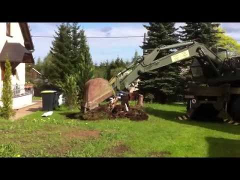 Baumfällung mit Kraz Autobagger am 12.05.2013 Teil 1