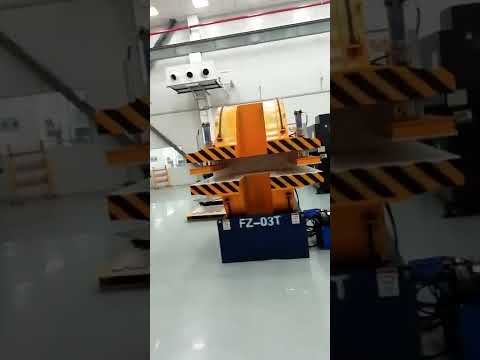 Customize C Type Mold Flipper 180° or rotator for material