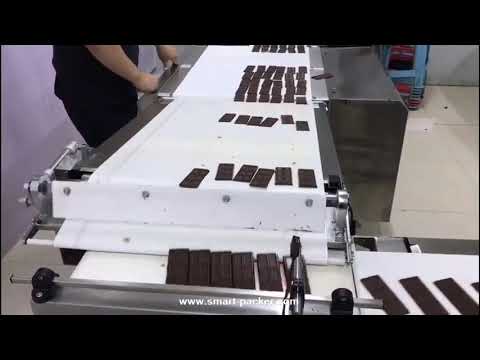 Automatic chocolate bar stick sorting conveyor feeder horizontal flow bag film wrapping packaging m