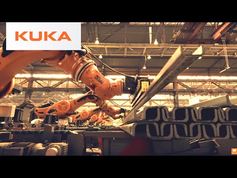 Heavy Duty KUKA Titan Robot Stacking Steel Beams