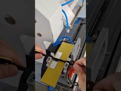 Automatic cable label fold labeling machine labeling video