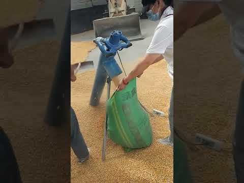 Automatic bag filling machine, plug in the electricity, put the grain pile, a bag in a few seconds