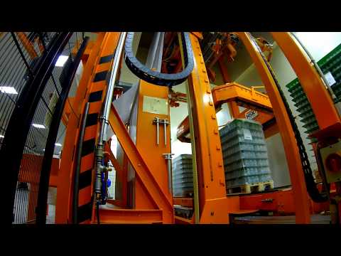 MSK Multitech: Pallet packaging system, glass industry – medical glass bottle example