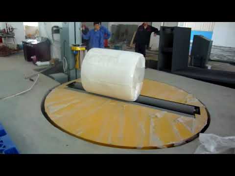 Pallet wrapping machine for big heavy coils