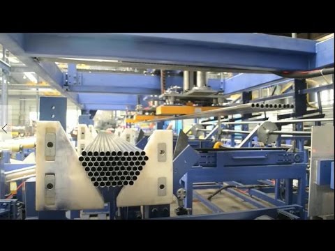 Automatic steel tube bundling and strapping packing line